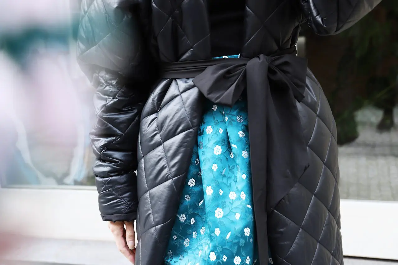 Black coat - Image 5