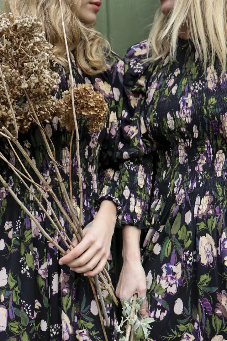 Šaty zimní zahrada - Obrázek 8