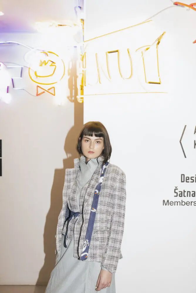 SakoKabátek alla Chanel šedivý