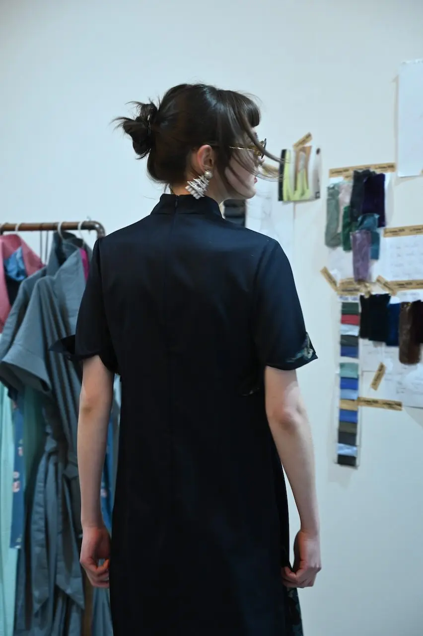 Qipao šaty tmavě modré - Obrázek 5