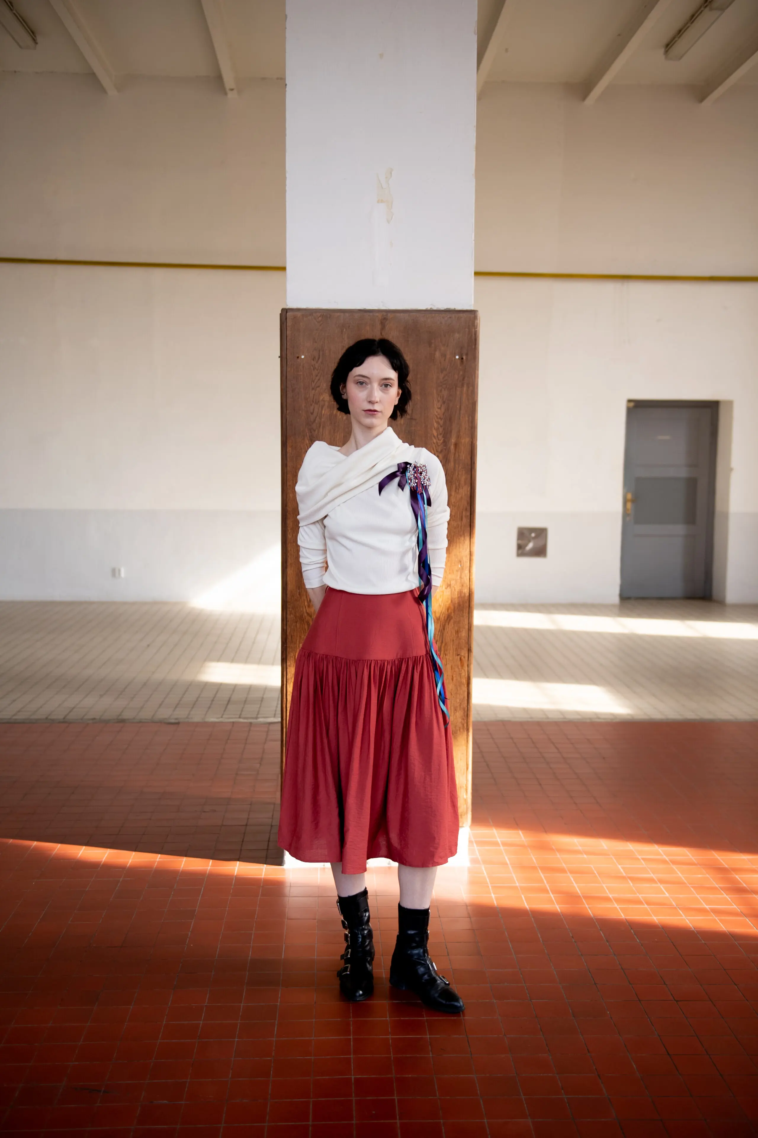 Off-Shoulder Top Ivory - Obrázek 7