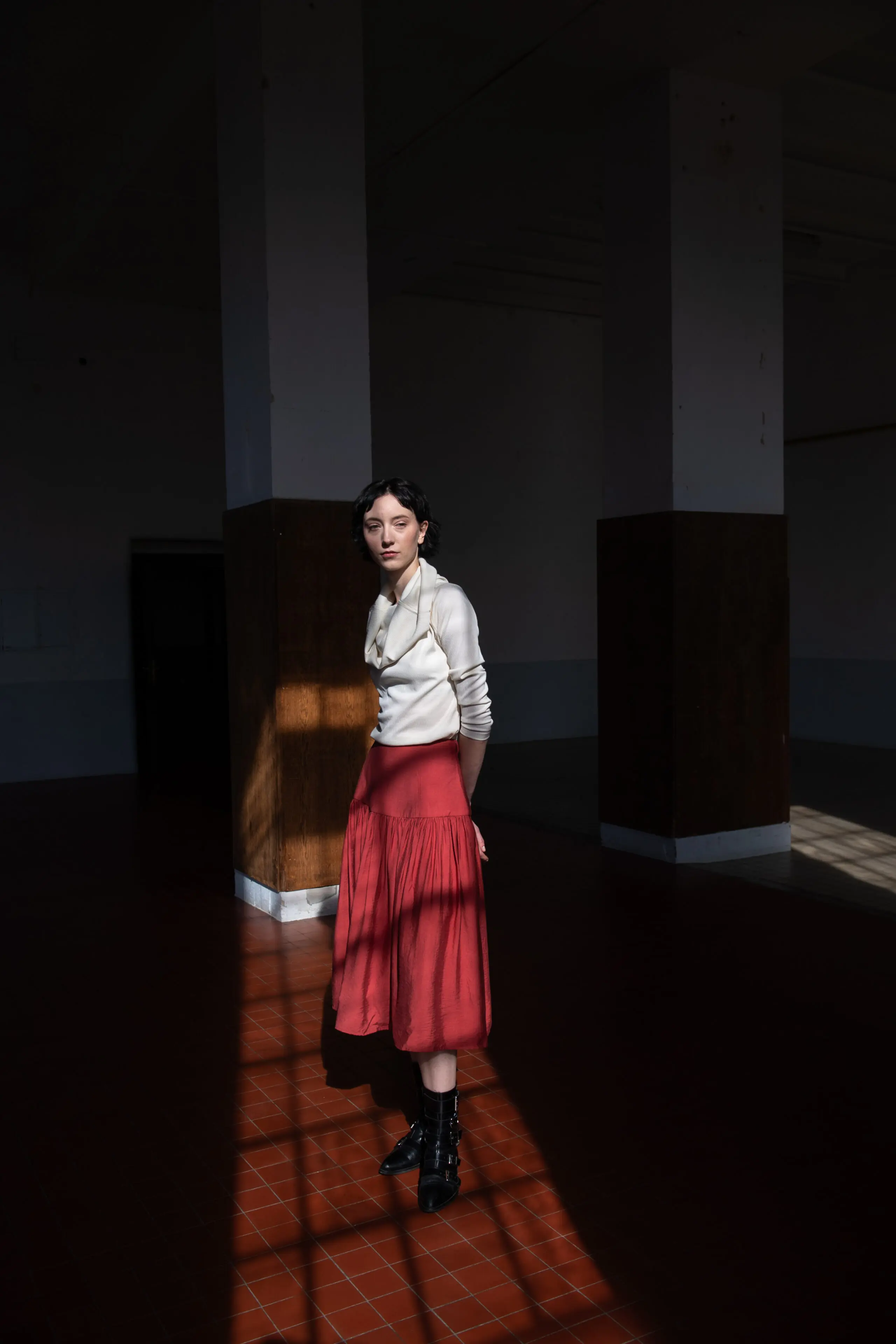 Off-Shoulder Top Ivory - Obrázek 8