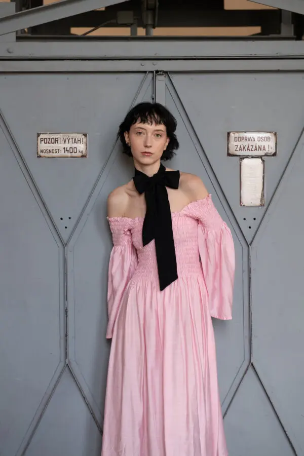 Pre-Oder Růžové Šaty