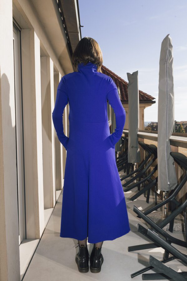 BlueVelvet Winter Dress - Image 4