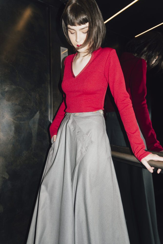 Maxi skirt with pearl buttons