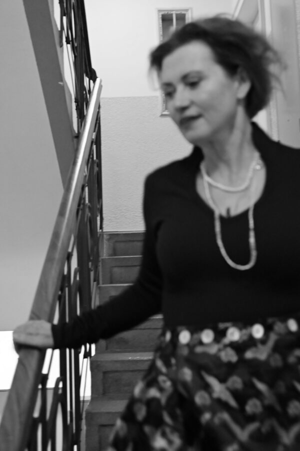 Signature top v černém - Image 7