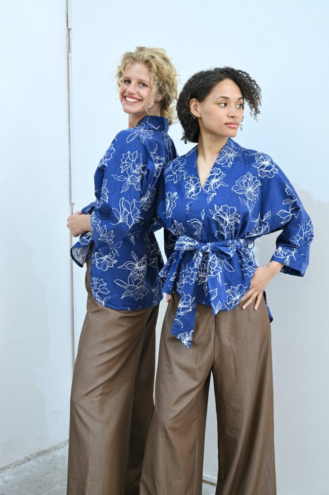 Kimono Blouse – BlueWhite Flowers